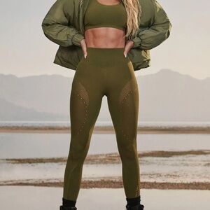 Sculptknit Contour High-Waisted Legging Sz M